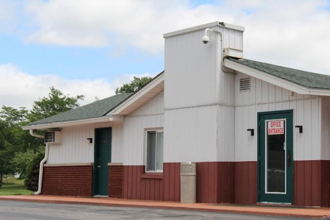 Blisspoint Inn Fka Motel 6T7 Indianapolis Exteriör bild